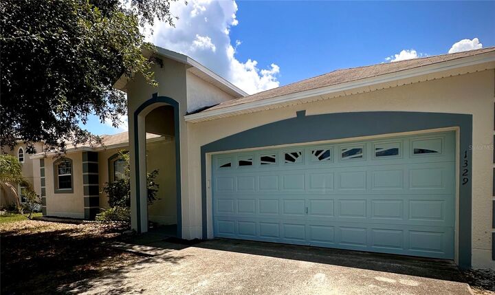Property Photo:  1329 Nelson Park Court  FL 34759 