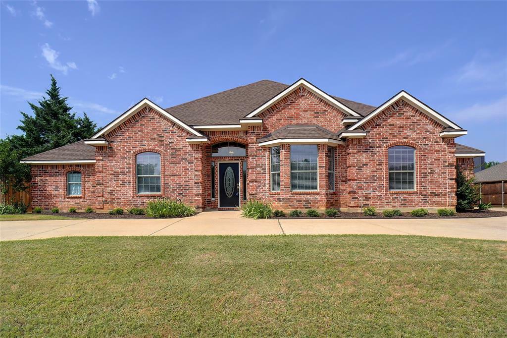 Property Photo:  308 Cottonwood Trail  TX 76208 