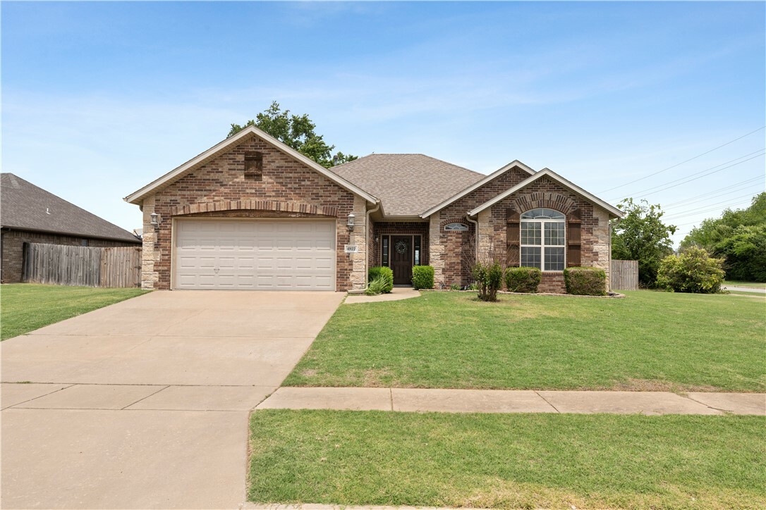 4922 Tumbleweed Street  Fayetteville AR 72704 photo