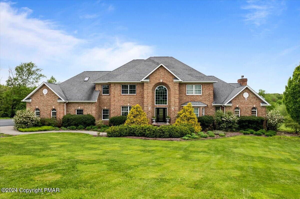 Property Photo:  133 Stony Meadow Lane  PA 18444 