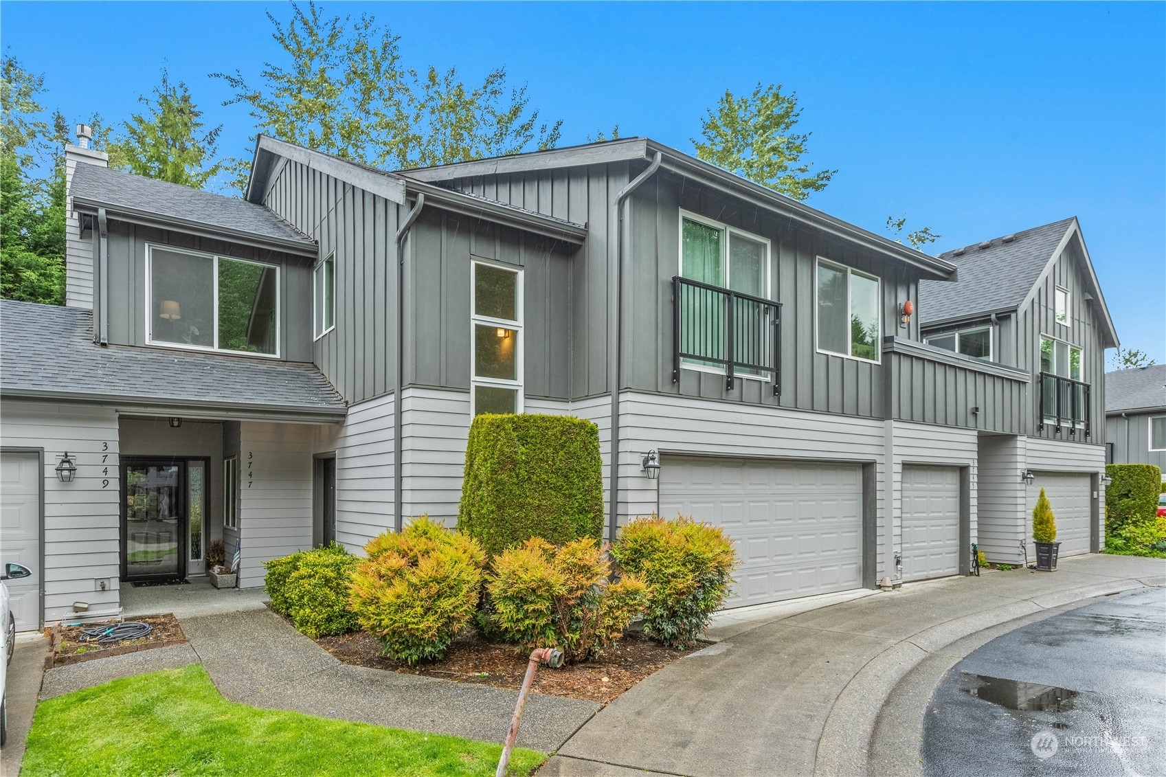 Property Photo: 3747 257th Avenue SE WA 98029
