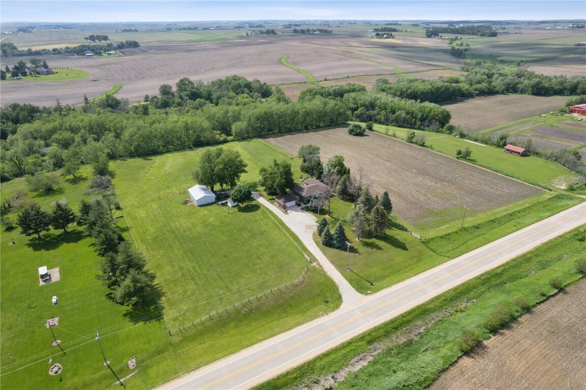 Property Photo:  3436 Whittier Road  IA 52336 