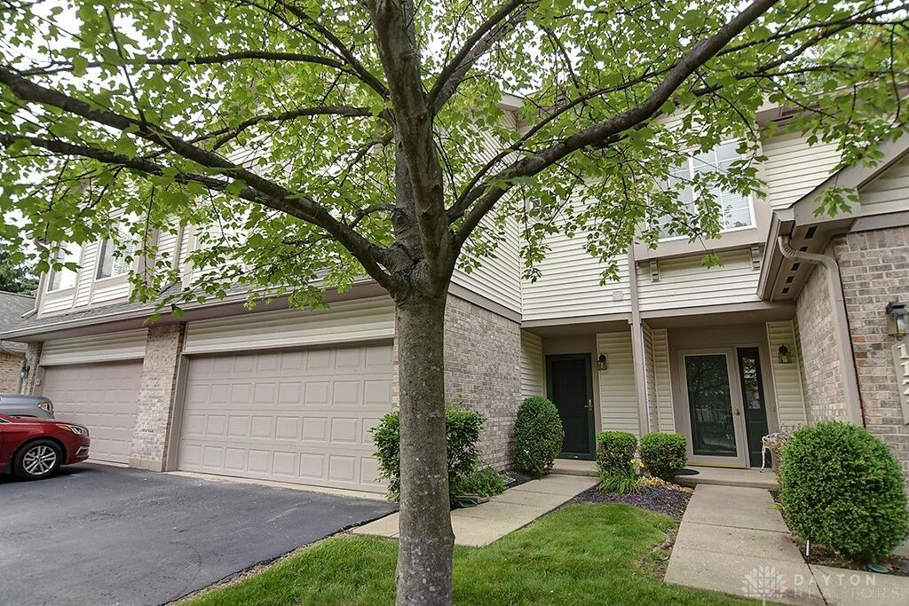 Property Photo: 1123 Evergreen Park Court OH 45458