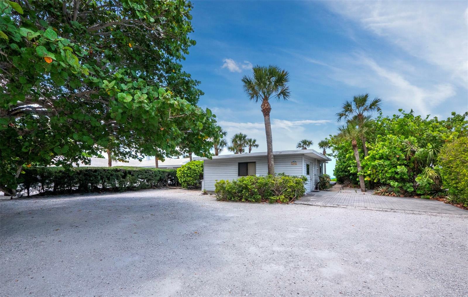 Property Photo:  3351 Gulf Of Mexico Drive  FL 34228 