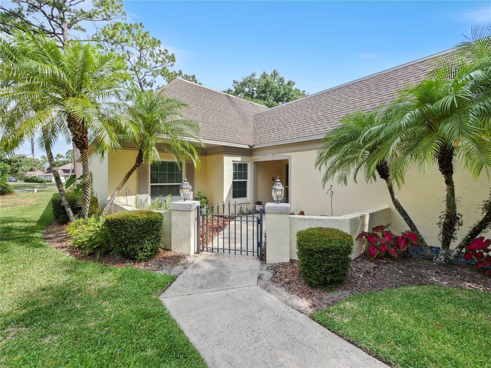 Property Photo: 1412 Oak Tree Court FL 32712