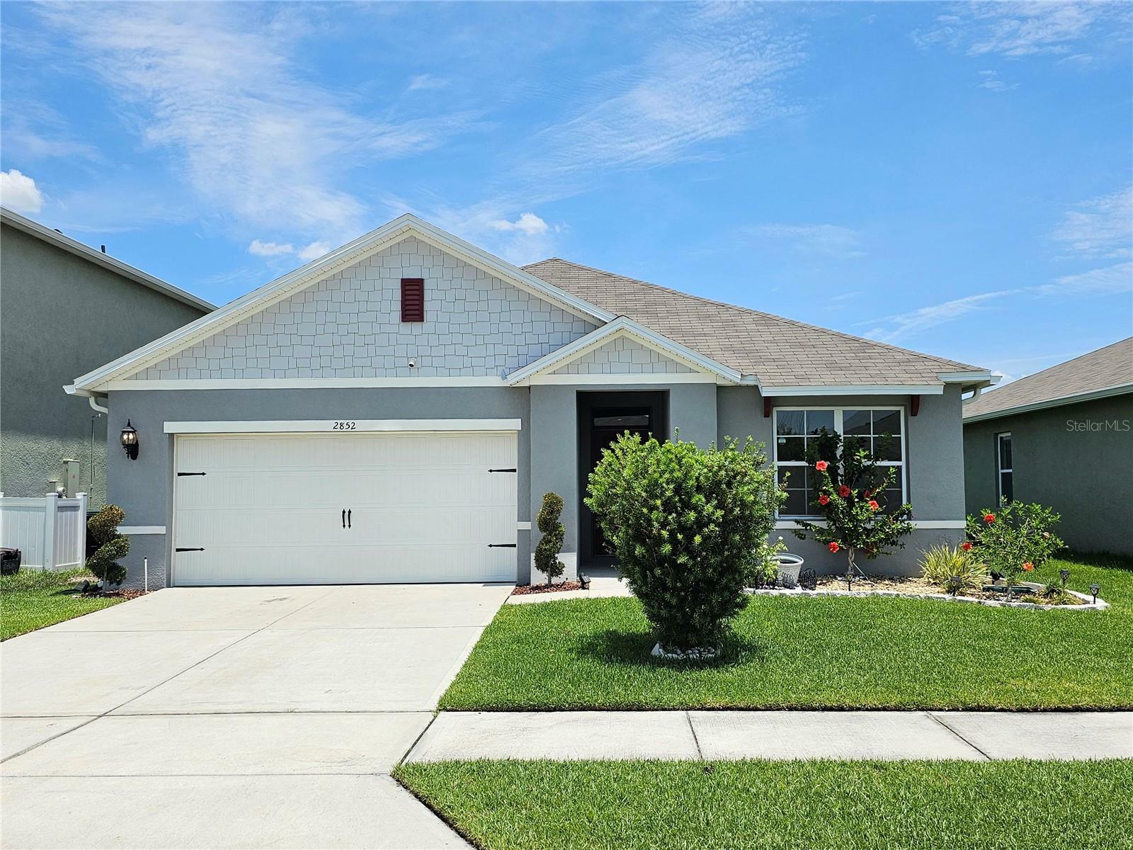 Property Photo:  2852 Grandbury Grove Road  FL 33811 