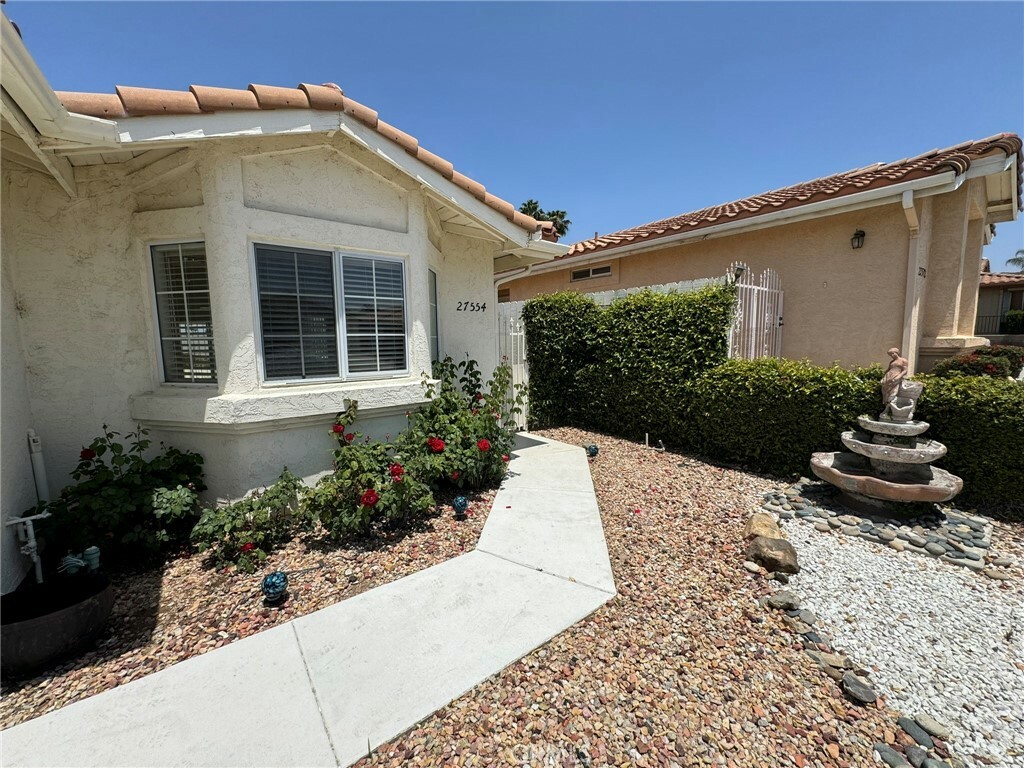 Property Photo:  27554 Alta Vista Way  CA 92585 