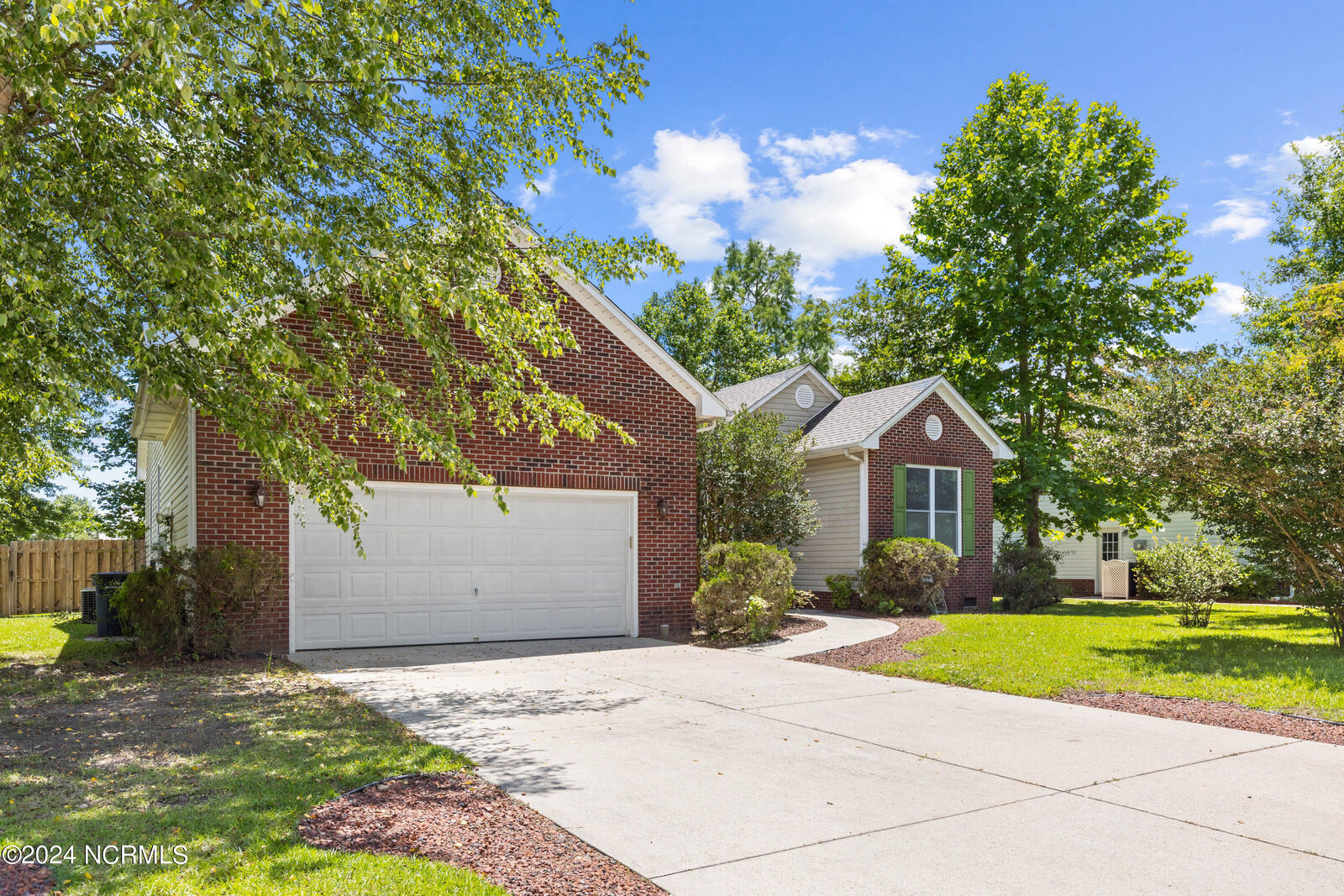 Property Photo: 401 Richmond Drive NC 28540