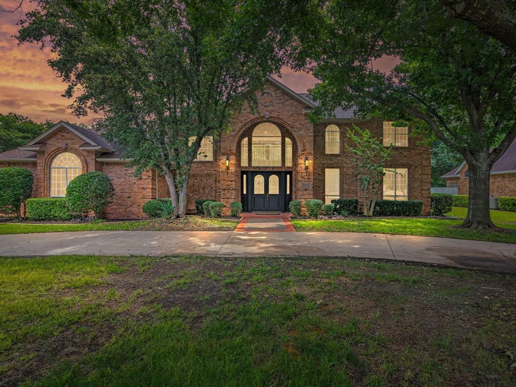 Property Photo:  116 Vintage Drive  TX 75165 