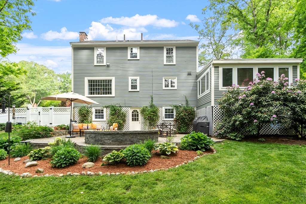 Property Photo:  21 Oneida Rd  MA 01720 