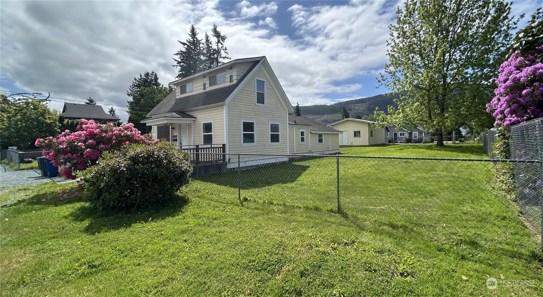 Property Photo: 817 Marshall Street WA 98284