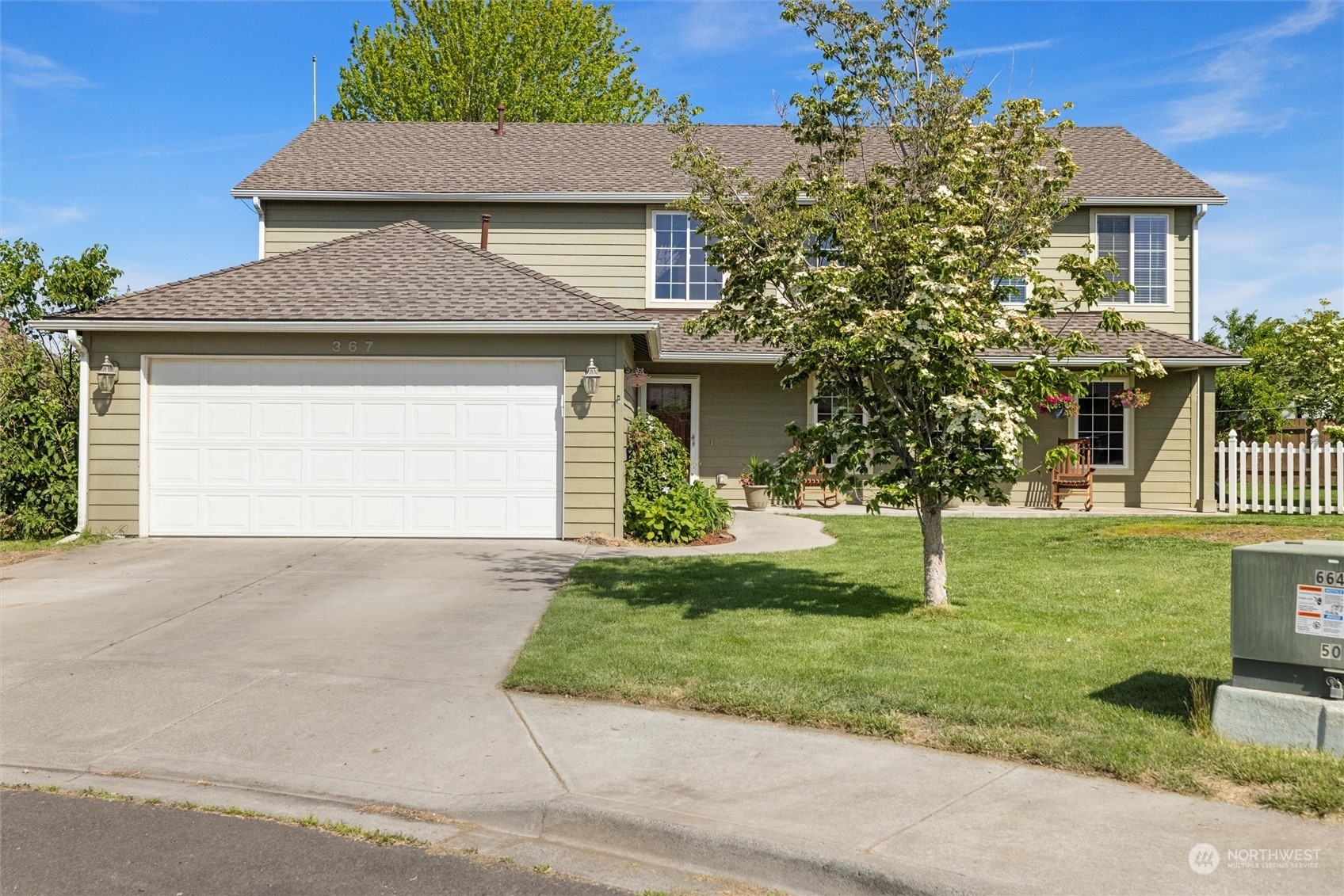 Property Photo:  367 NE Kingwood Place  WA 99324 