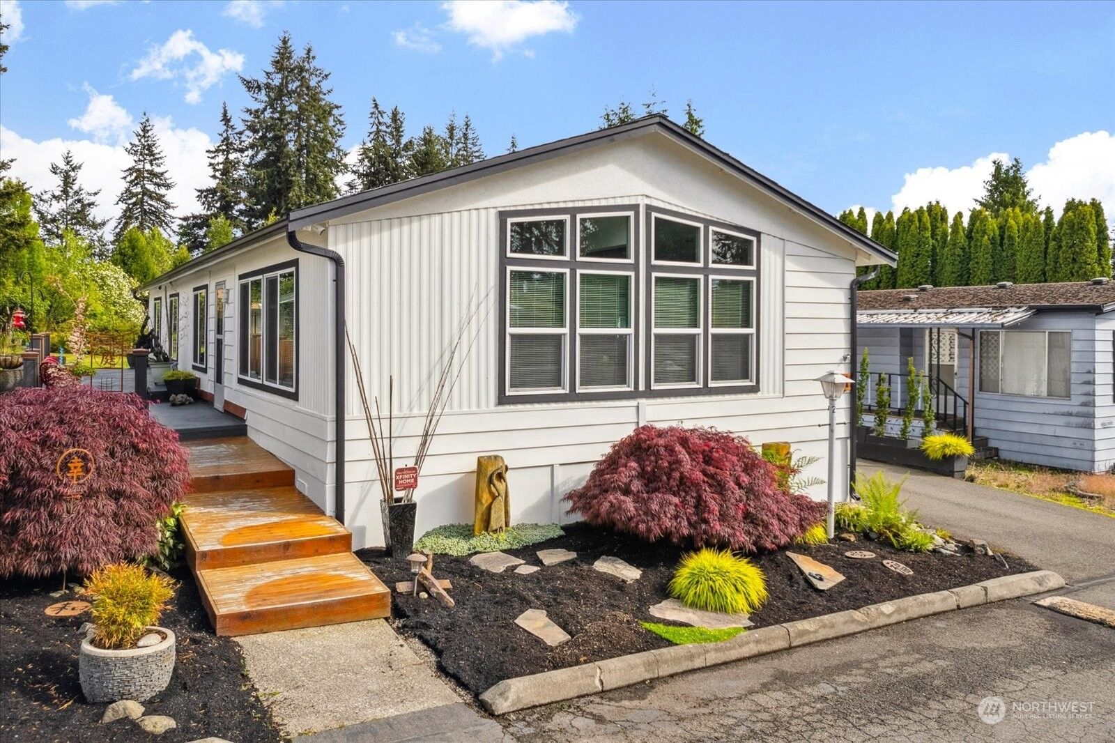 Property Photo: 4111 164th Street SW 21 WA 98087