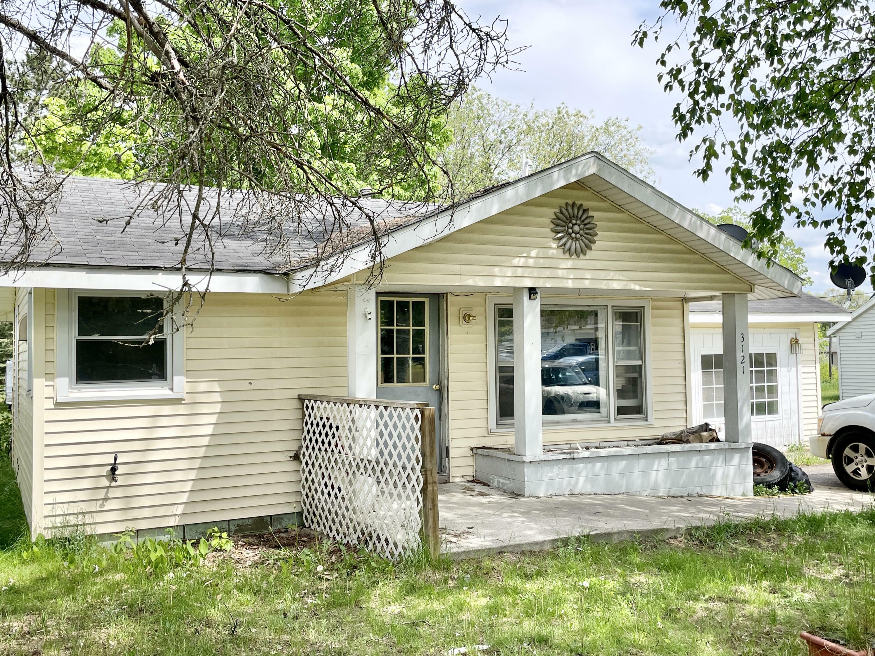 Property Photo:  3121 Mantz Street  MI 49756 