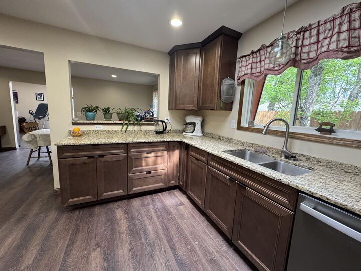 Property Photo:  1506 S 8th St  SD 57401 