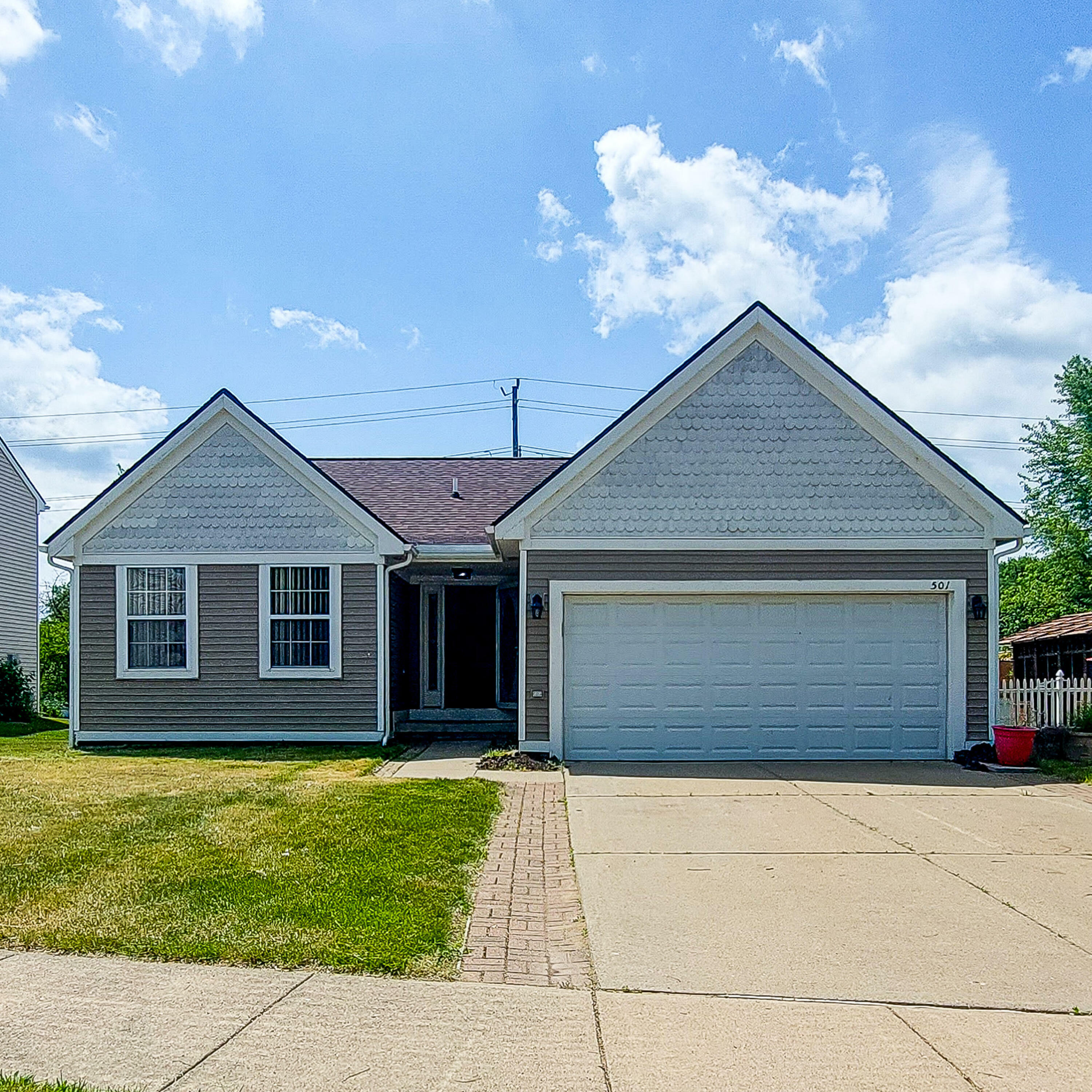 Property Photo:  501 Victorian Lane  MI 48111 