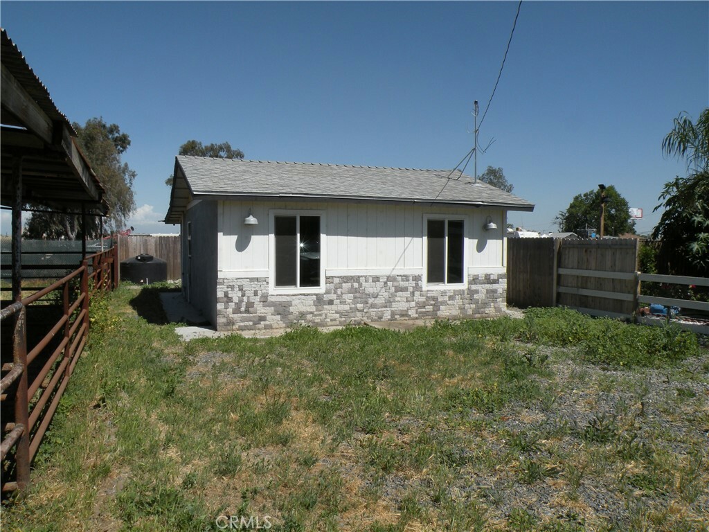 Property Photo:  9893 Vista Avenue  CA 93230 