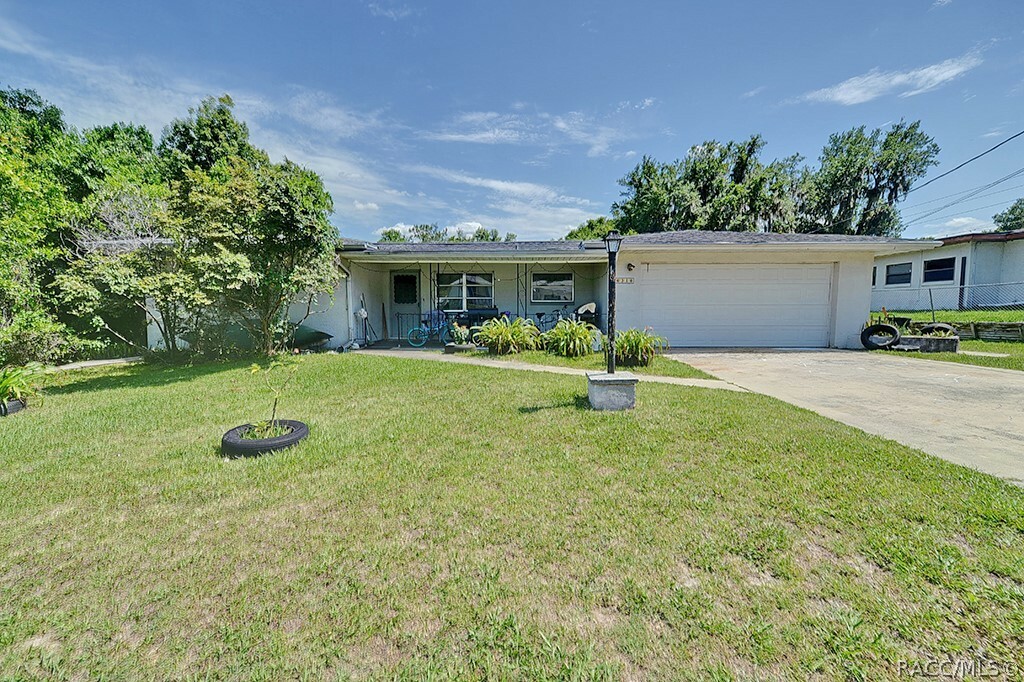 Property Photo:  6316 E Plum Street  FL 34452 