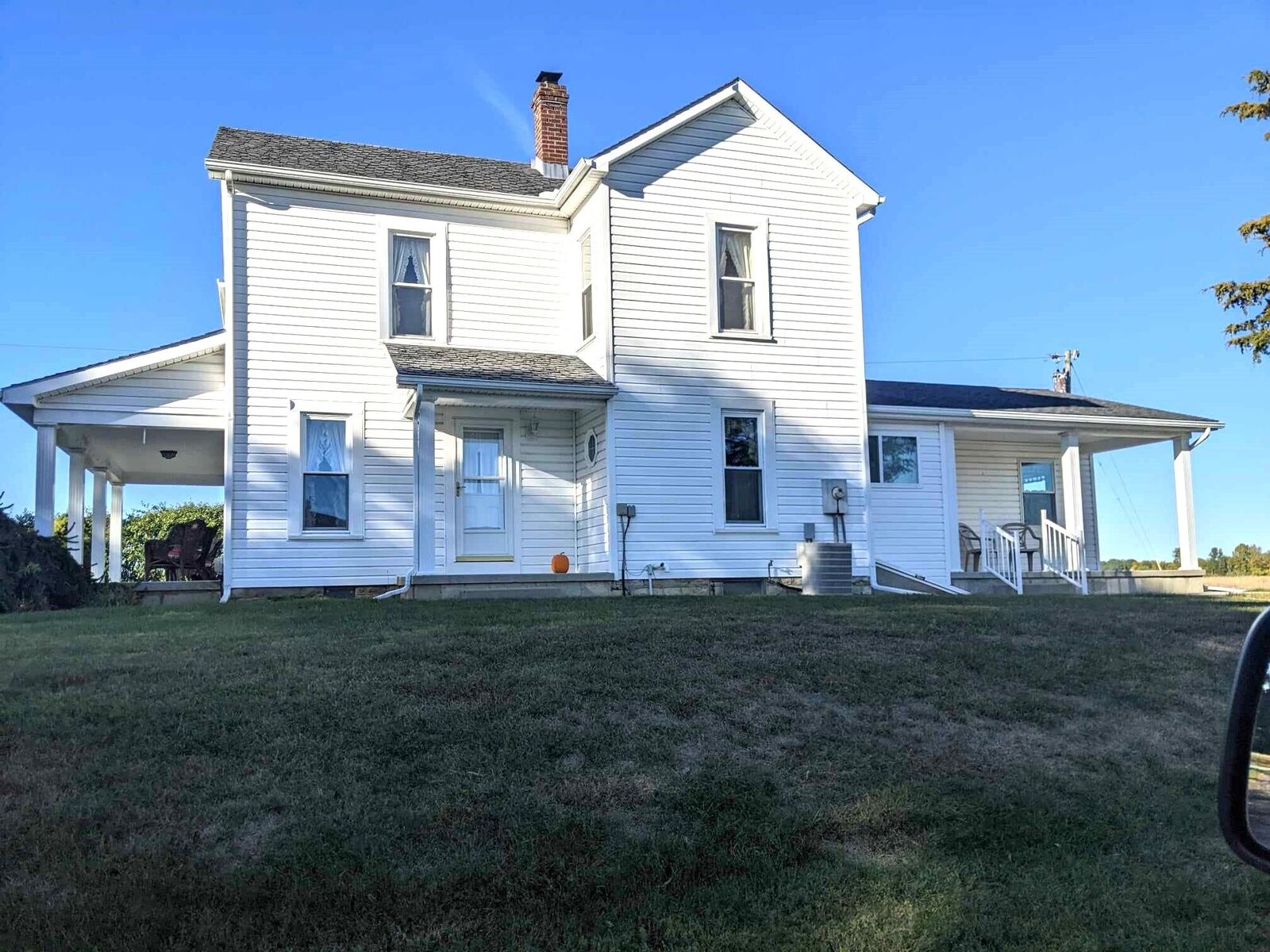 Property Photo:  8211 N Rangeline  OH 45318 