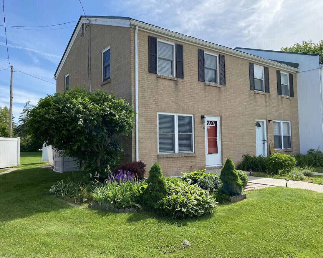 Property Photo:  14 Meadow Hills Lane  MI 49412 