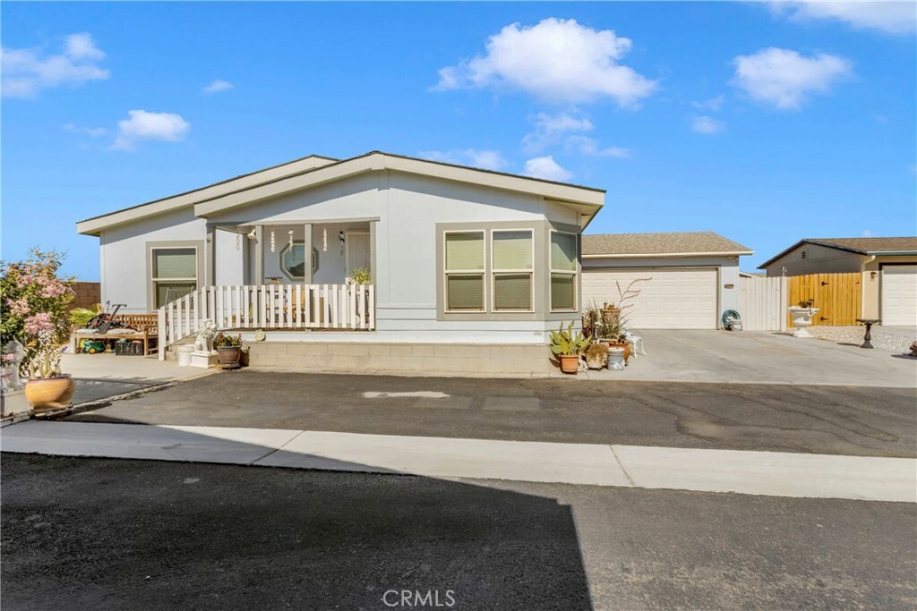 Property Photo:  21621 161 Sandia Road  CA 92308 