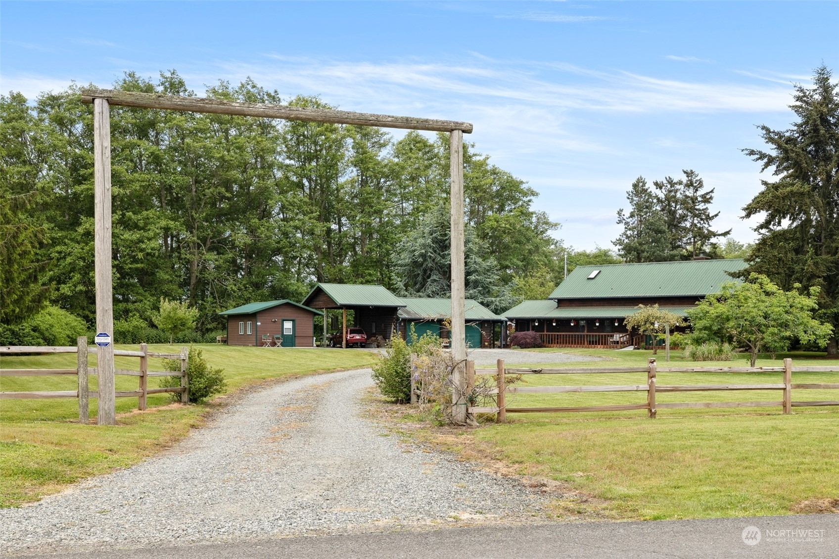 Property Photo:  323 Macleay Road  WA 98382 