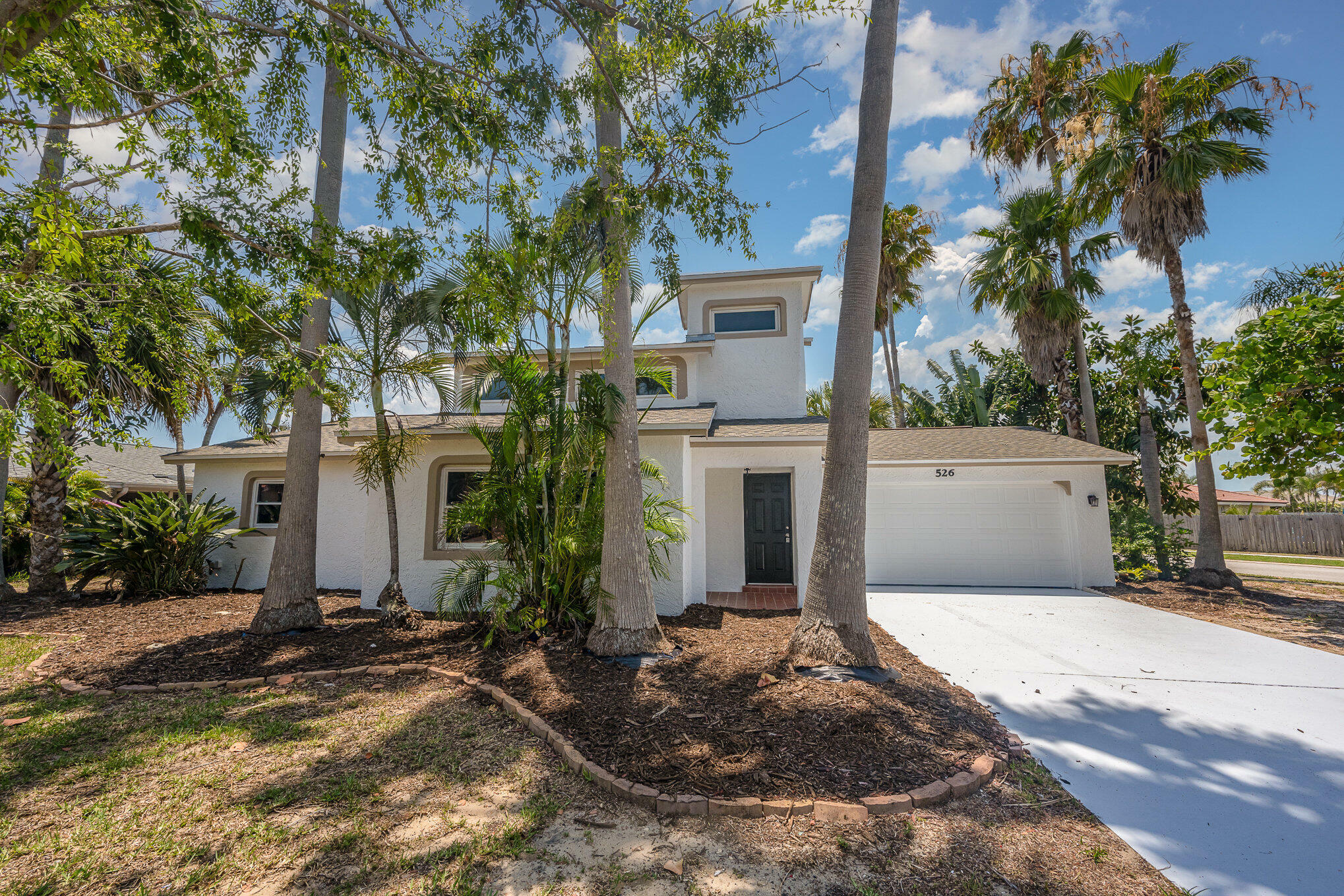 Property Photo:  526 Temple Street  FL 32937 