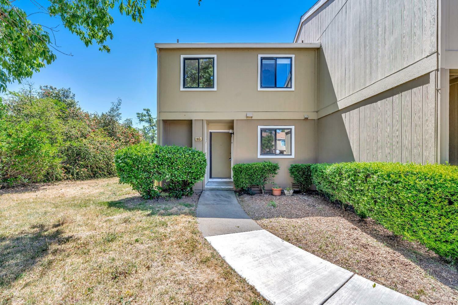 Property Photo:  8 Oak Crest Court G  CA 94947 