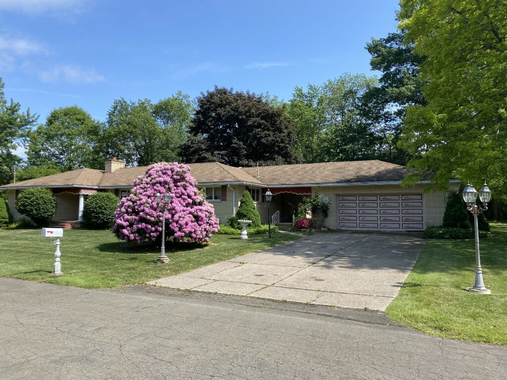 Property Photo:  2727 E 34th Street  PA 16510 