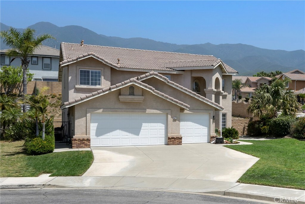 Property Photo:  14570 Calgary Circle  CA 92336 