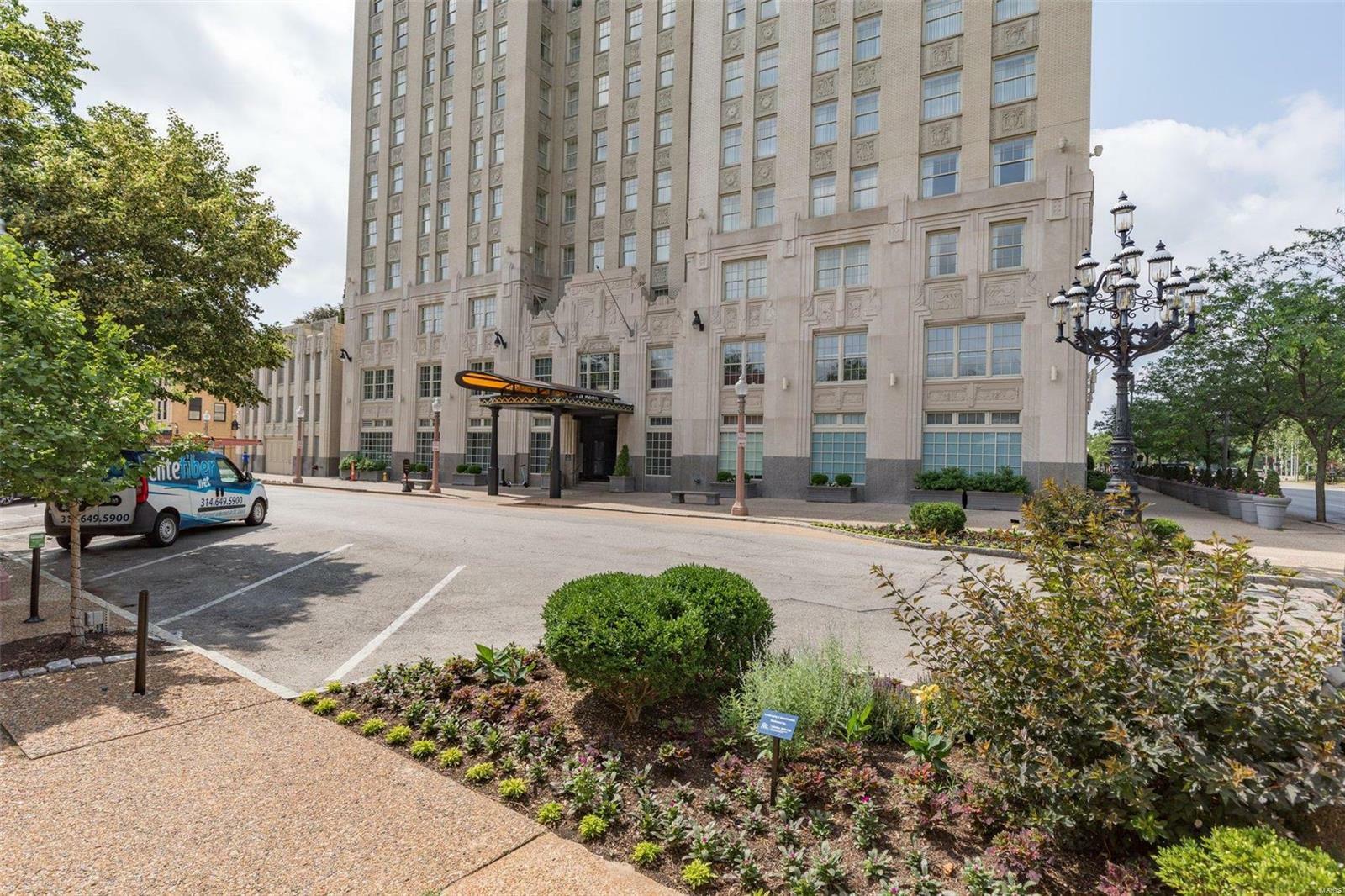 Property Photo:  232 N Kingshighway Boulevard 1201  MO 63108 