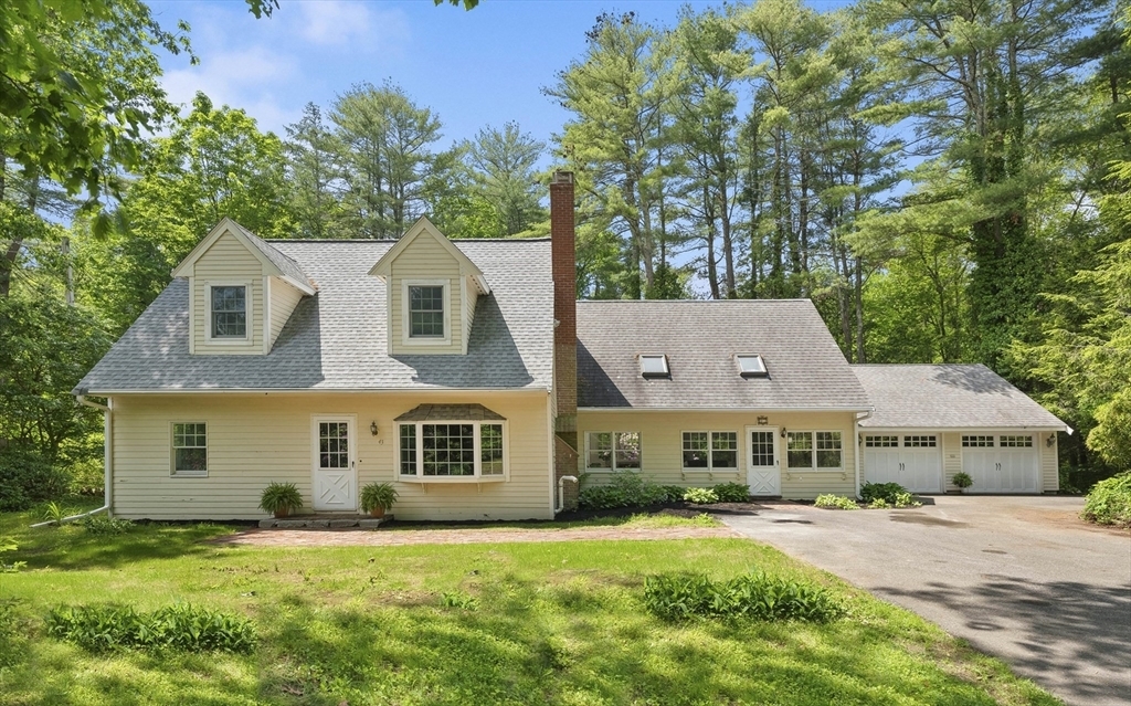 Property Photo:  43 Ipswich Road  MA 01921 