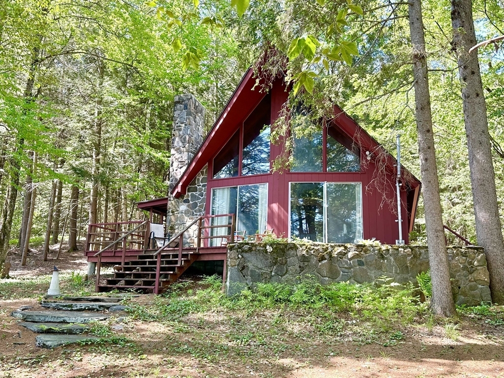 Property Photo:  1 Hemlock Rd  MA 01096 