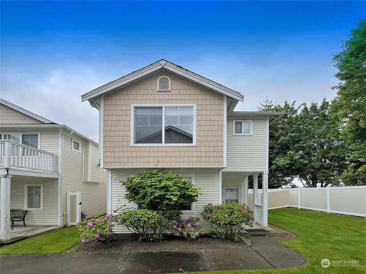 Property Photo: 11202 3rd Avenue E WA 98445