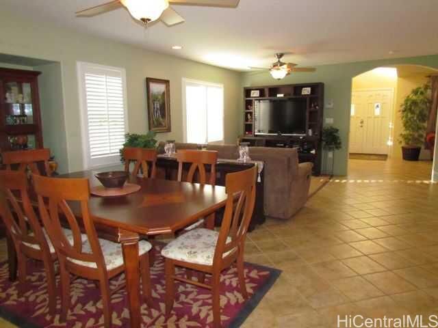 Property Photo:  91-1055 Kaiikuwa Street  HI 96706 