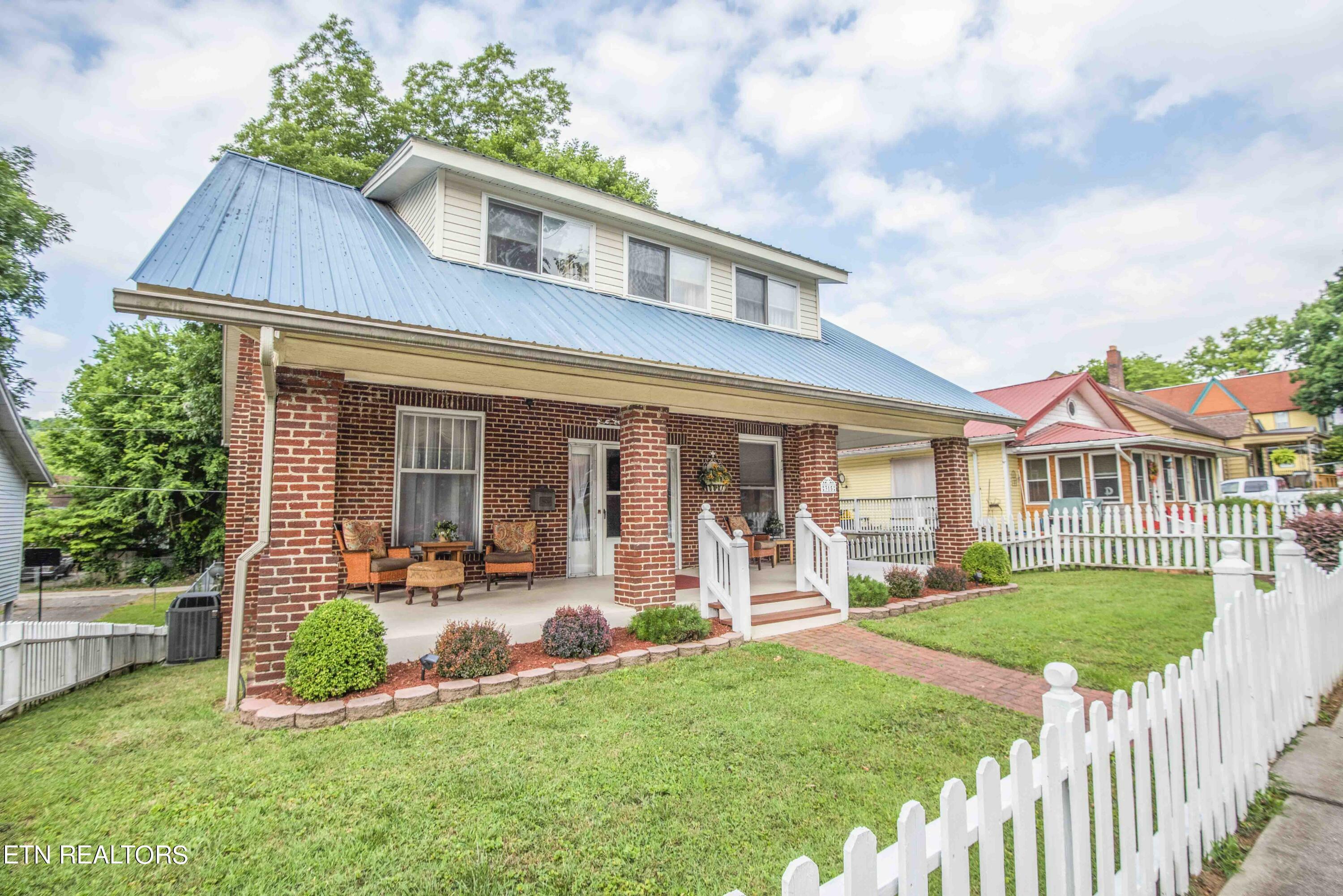 Property Photo:  315 NE Morgan Ave  TN 37748 