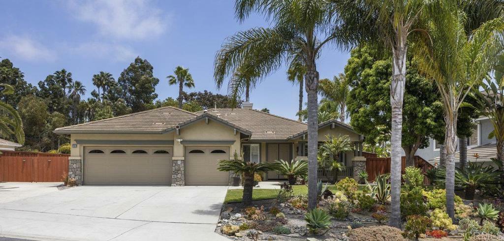 Property Photo:  1804 Bayberry Drive  CA 92054 