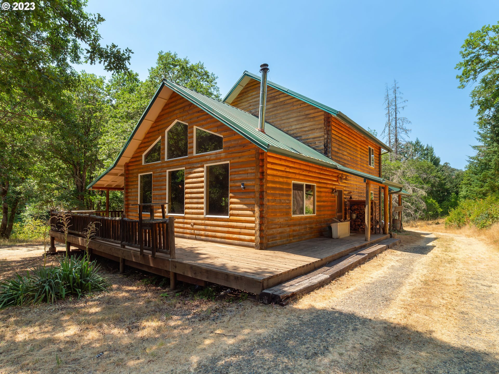 Property Photo:  1470 E Willis Creek Rd  OR 97496 