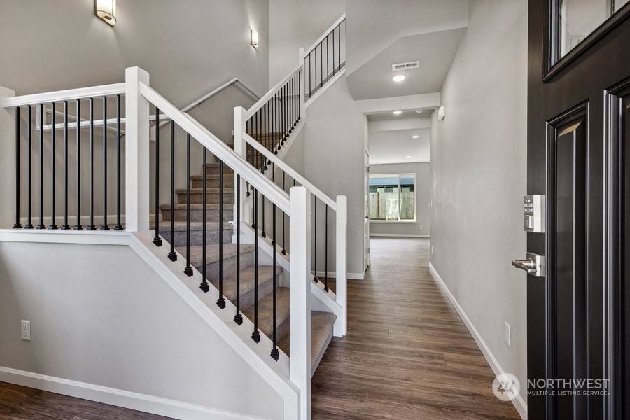 Property Photo: 27019 30th Place S 17 WA 98032