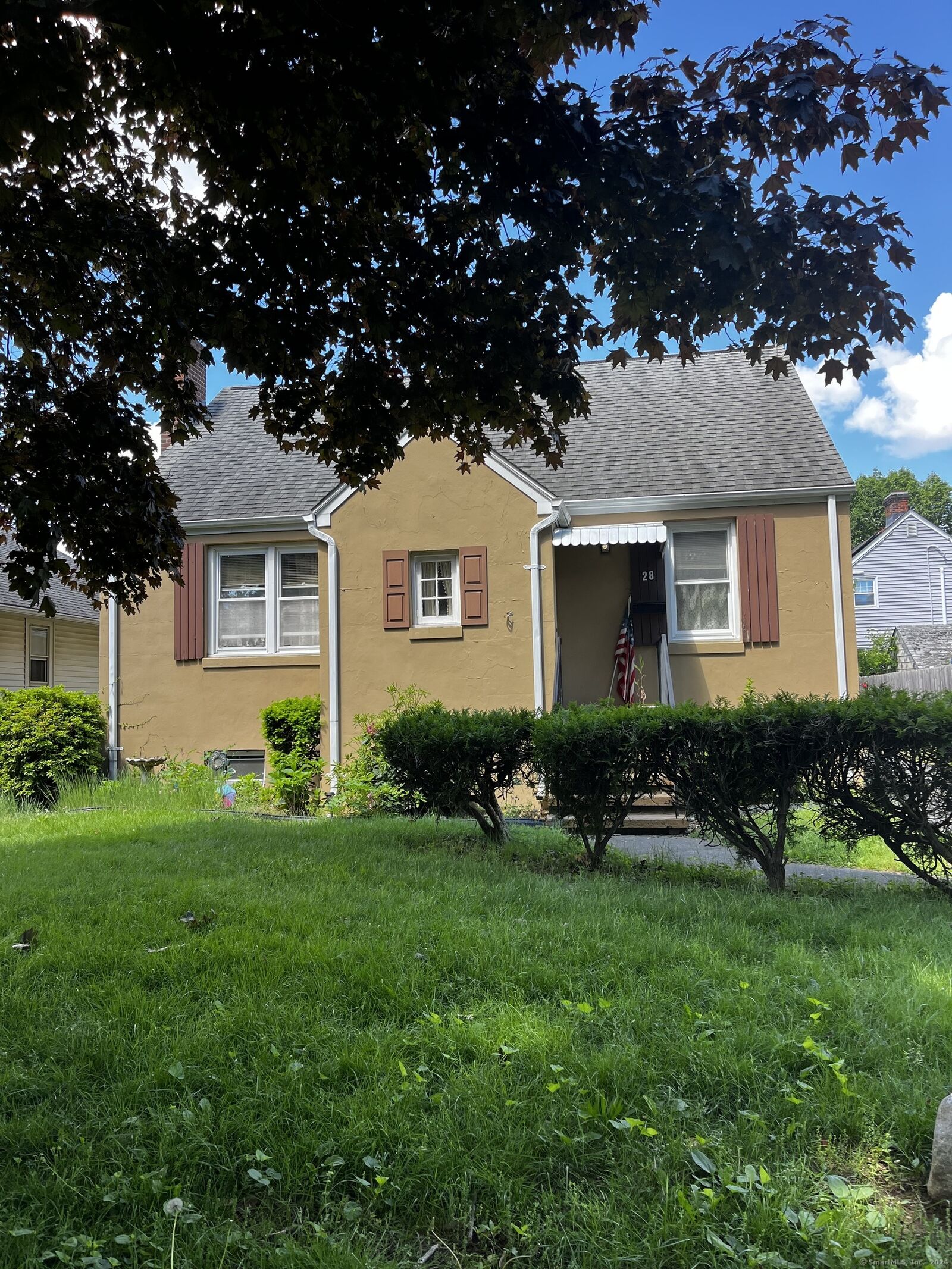 Property Photo:  28 Roswell Street  CT 06460 