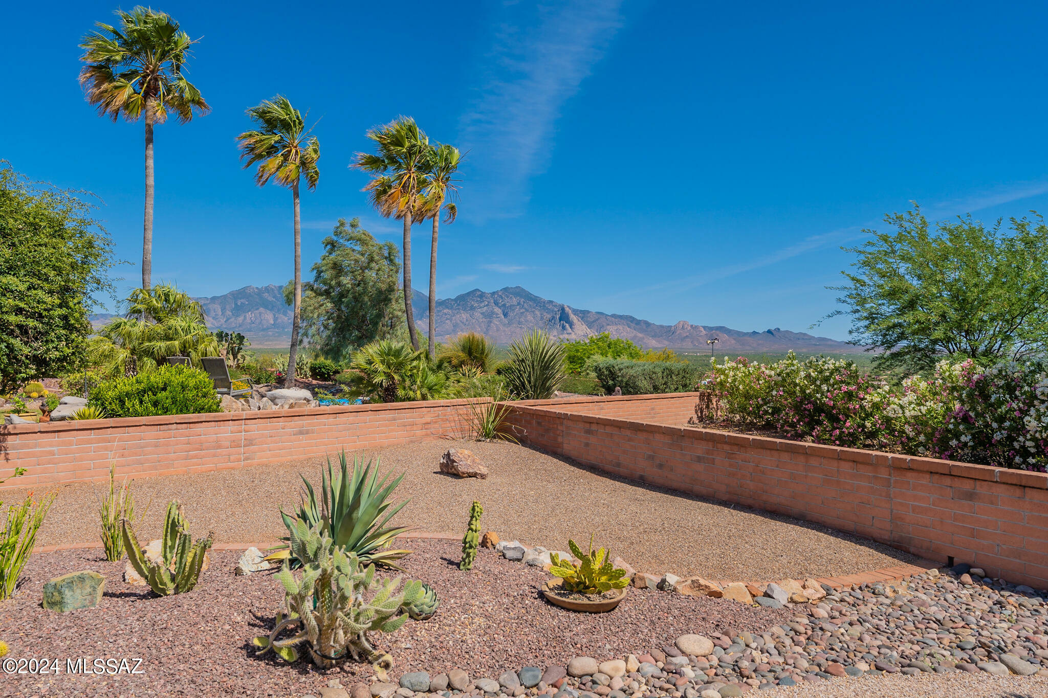 Property Photo: 1641 W Sonoran View Drive AZ 85622