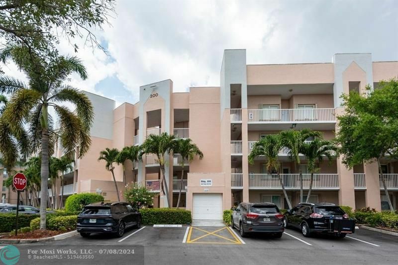 Property Photo:  2541 N Nob Hill Rd 202  FL 33322 