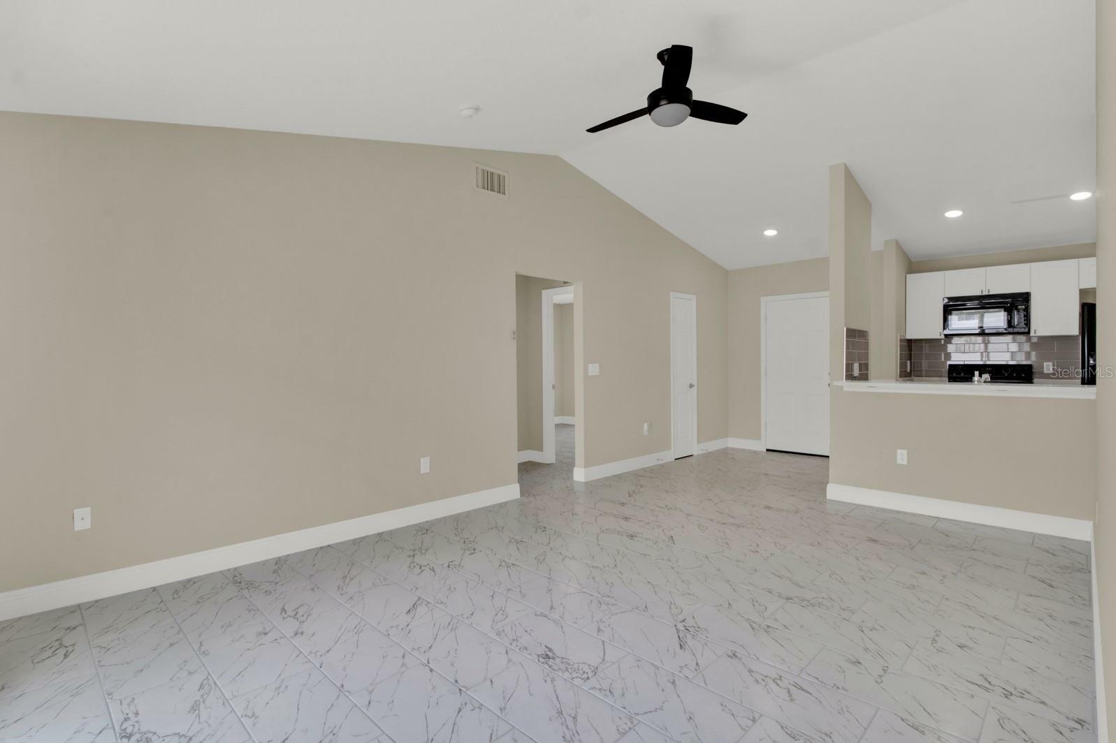 Property Photo:  1246 Westwinds Drive  FL 33837 