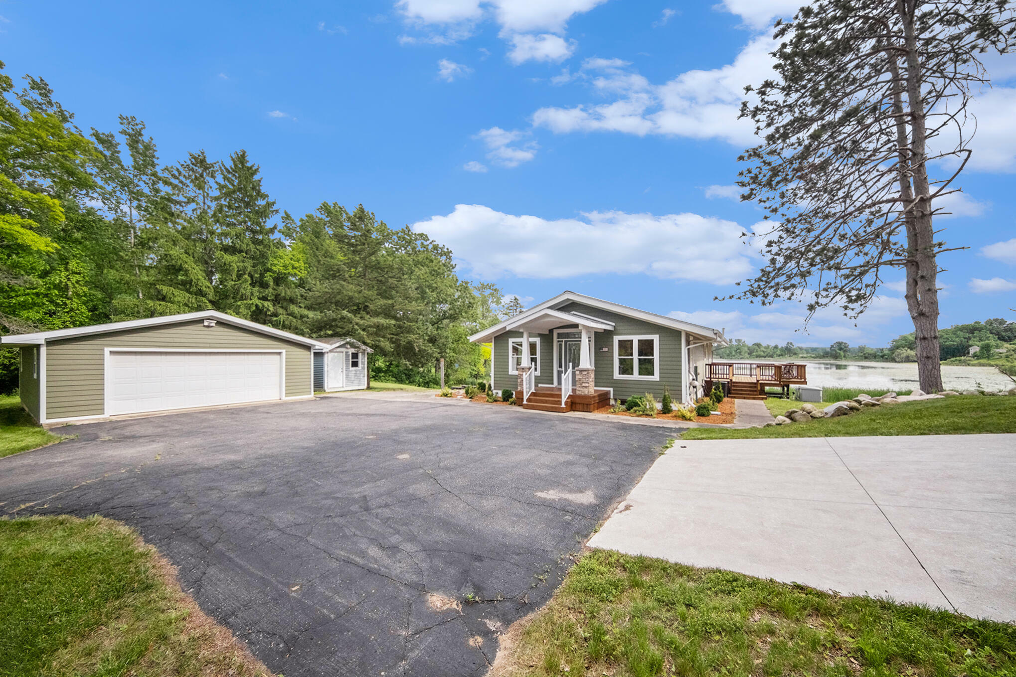 Property Photo:  5501 Farwell Lake Road  MI 49246 