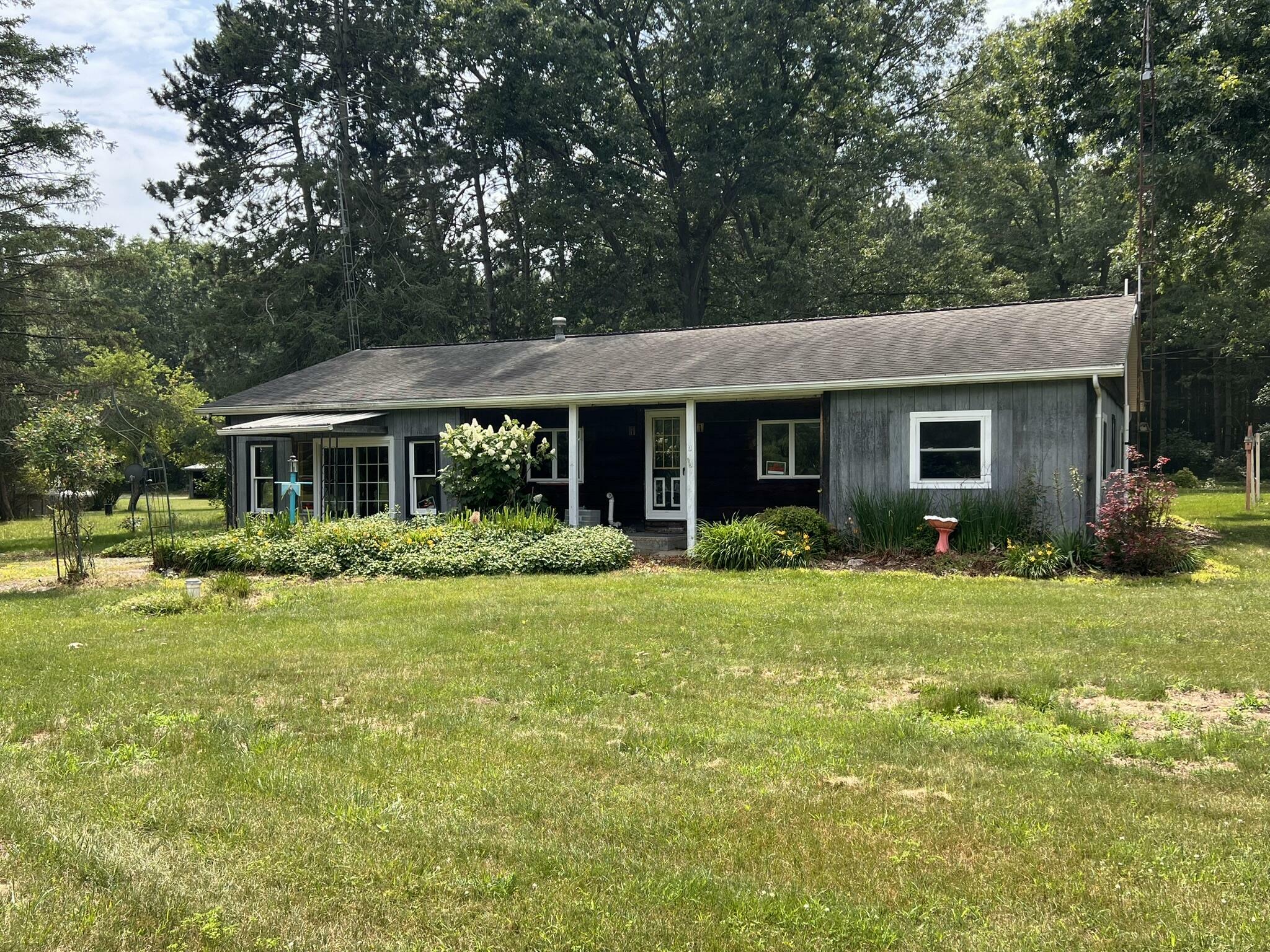 Property Photo:  1451 W Moore Road  MI 49242 