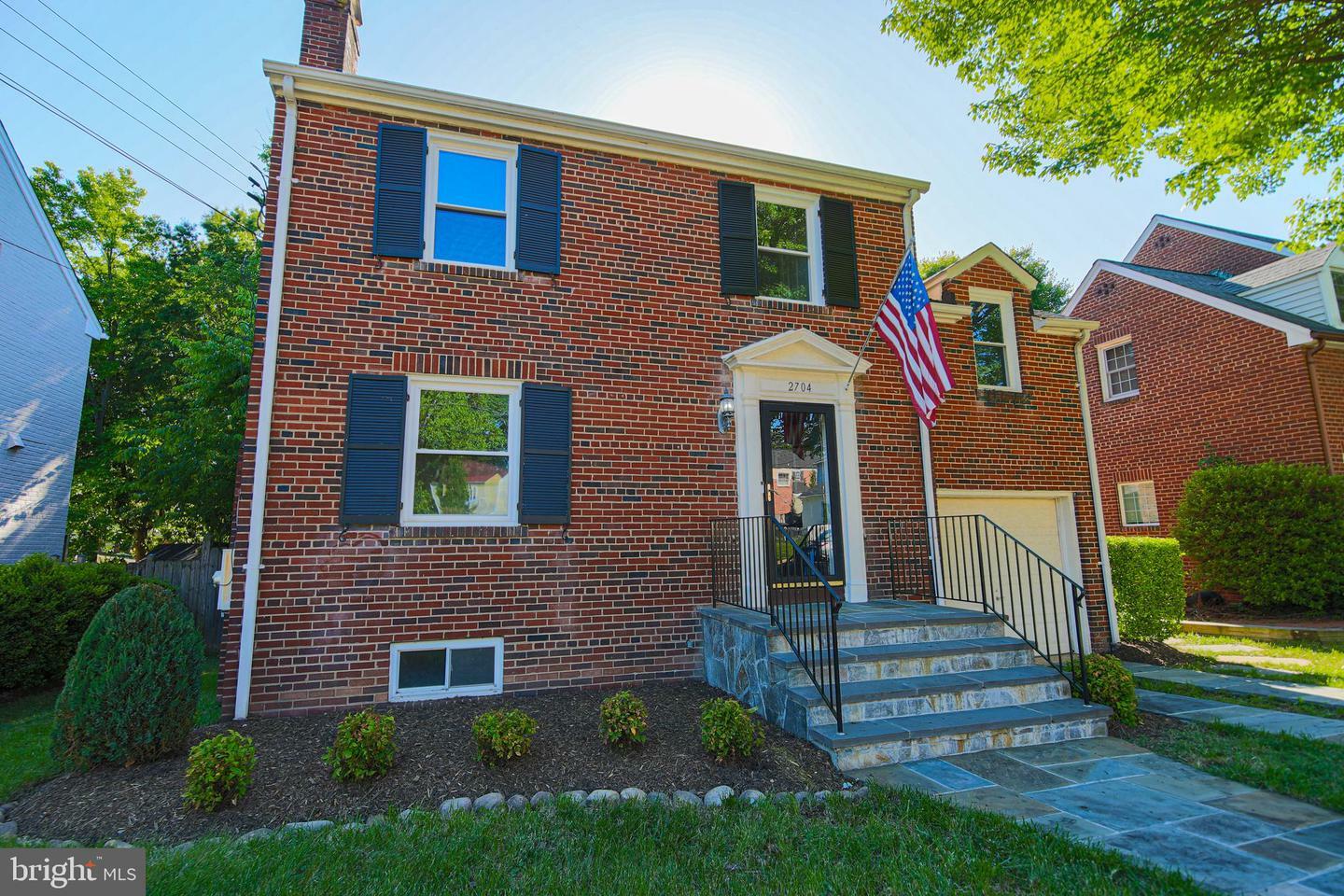 2704 Farm Road  Alexandria VA 22302 photo