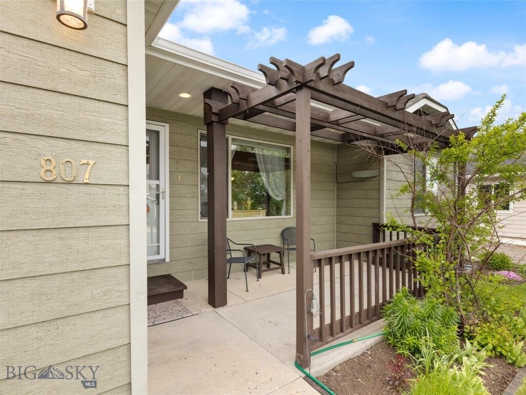 Property Photo: 807 Nebula Street MT 59047