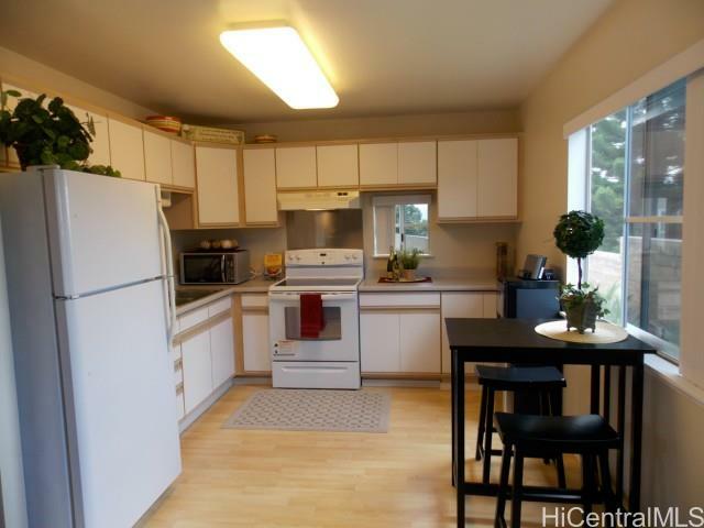 Property Photo:  95-1015 Kaapeha Street 63  HI 96789 