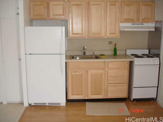 Property Photo:  236 Liliuokalani Avenue 802  HI 96815 