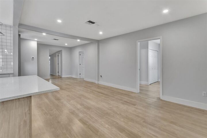 Property Photo: 1114 Pine Avenue FL 32771